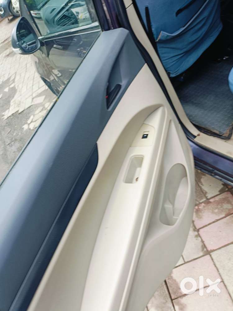 Mahindra Marazzo M2, 2018, Diesel
