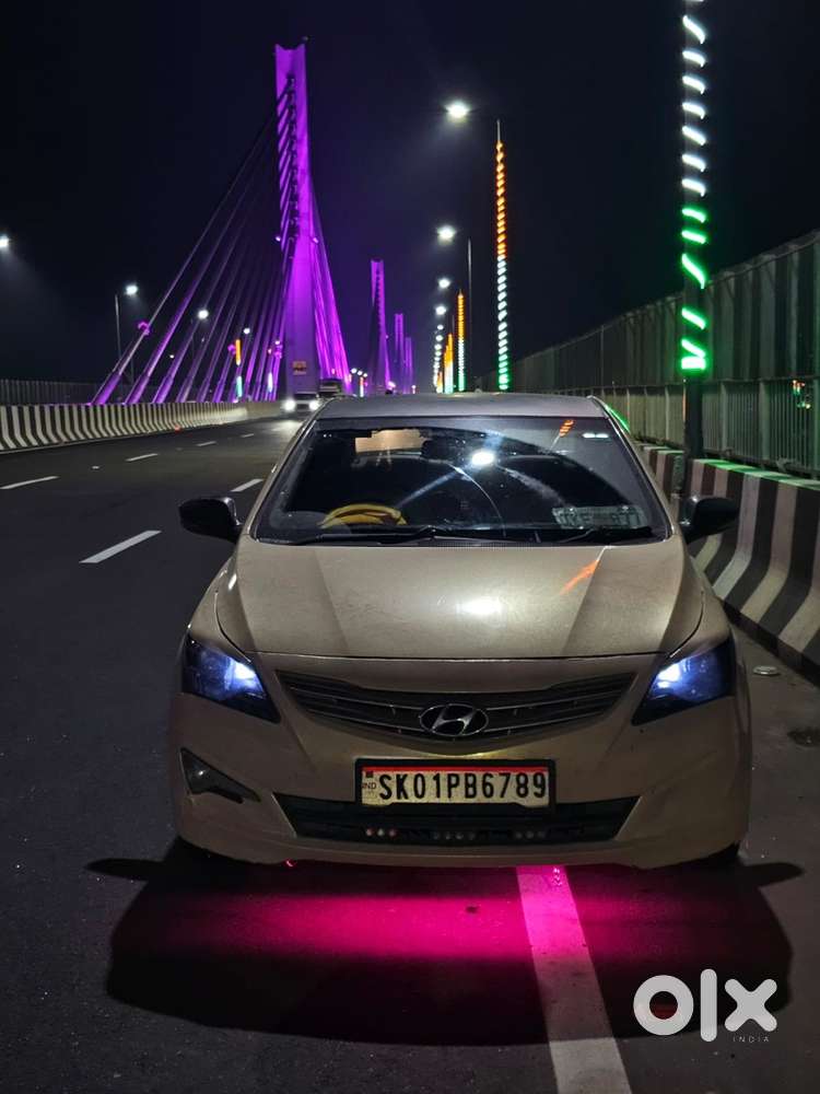Hyundai Verna Petrol 2015