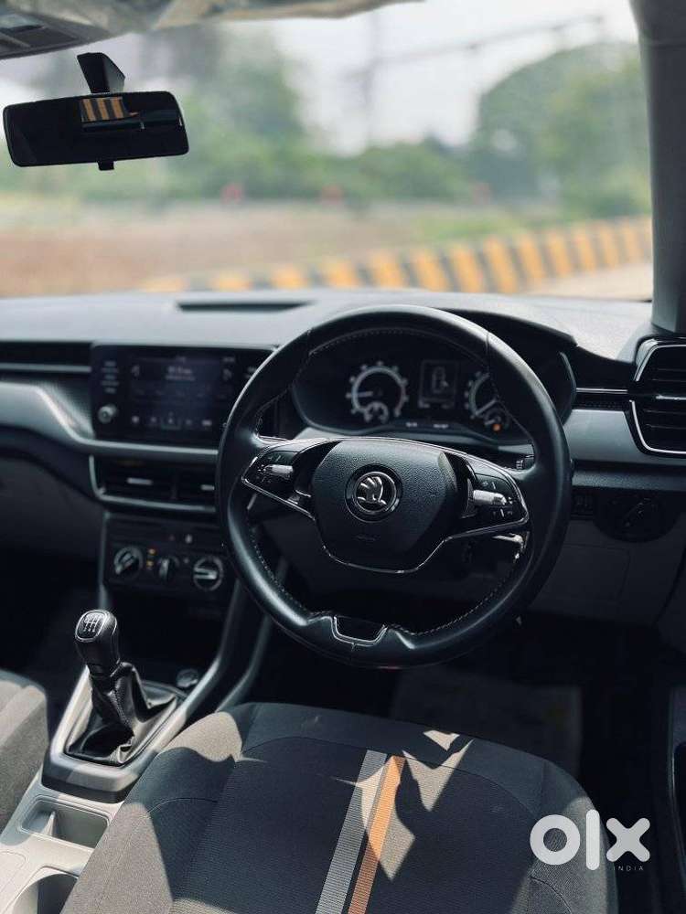 Skoda Kushaq 1.0 Tsi Ambition, 2023, Petrol