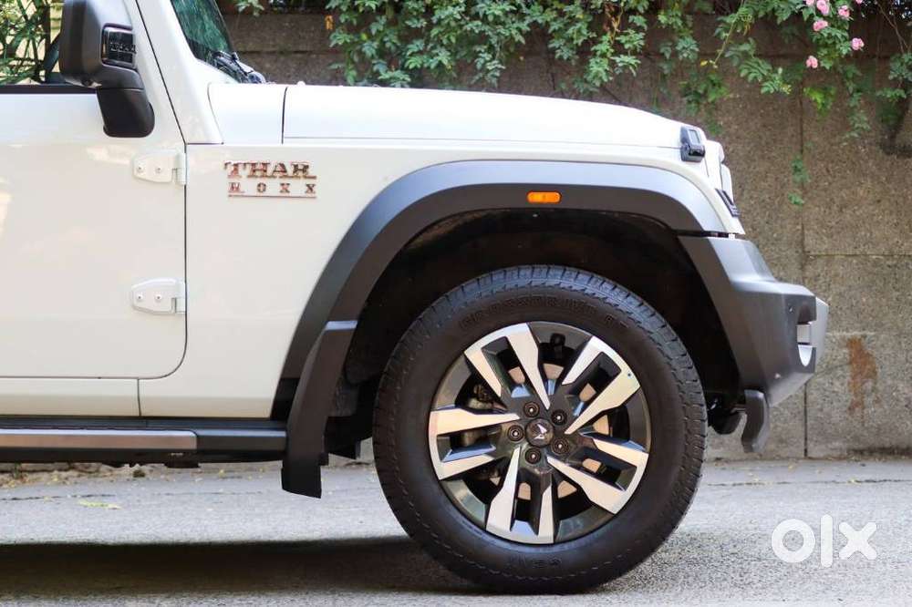 Mahindra Thar Roxx Ax7l Rwd At, 2025, Petrol