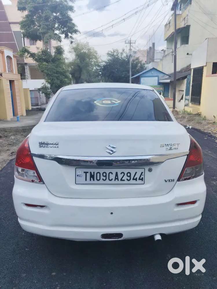 Swift Dzire Tour (diesel) Vdi 
 Model : 2015  
Owner : 3 
 Insurance :