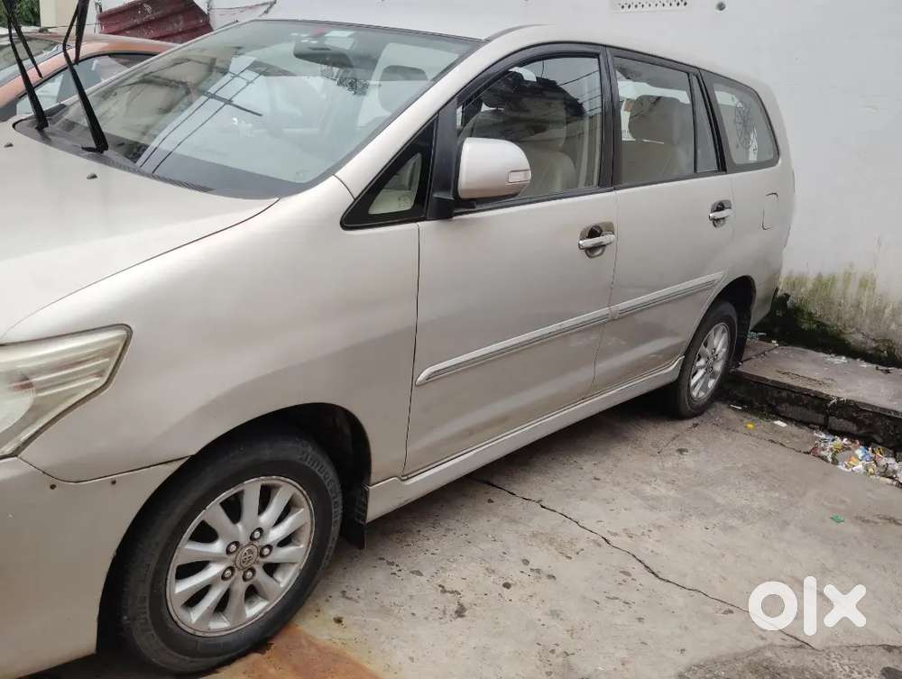 Toyota Innova 2013 Diesel Manual 7 Seats