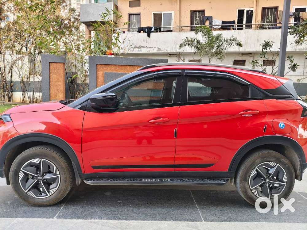 Tata Nexon Automatic (2024)
