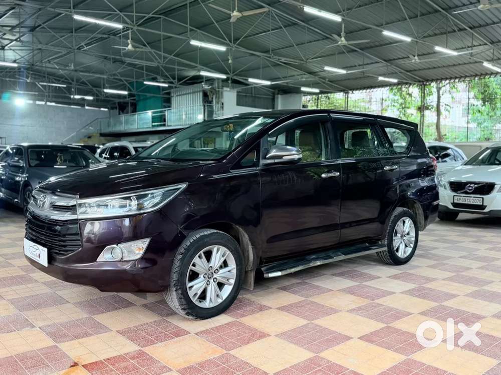 Toyota Innova Crysta 2.8 Zx At 7 Seater, 2016, Diesel