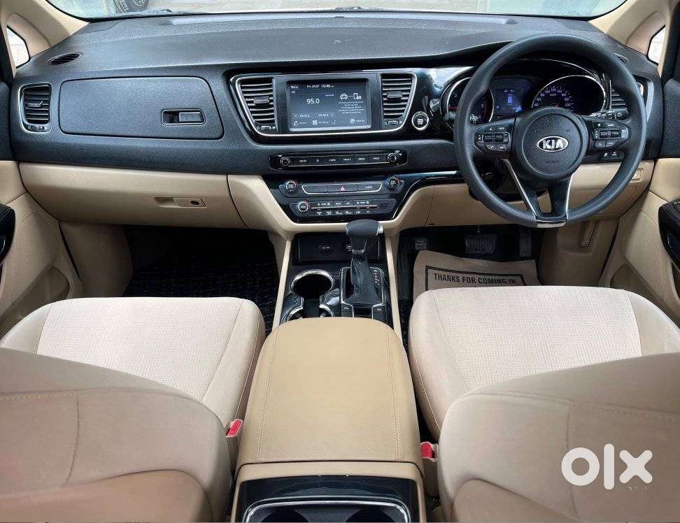 Kia Carnival Premium, 2021, Diesel