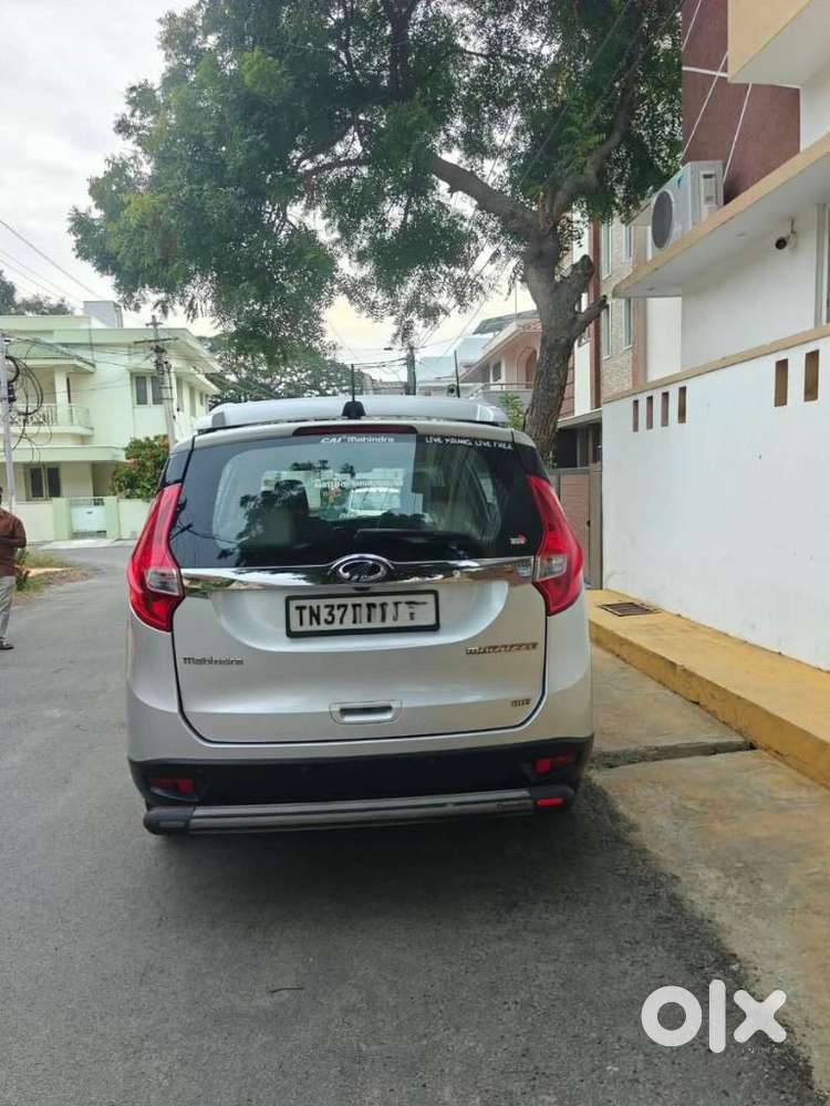 Mahindra Marazzo M8, 2018, Diesel