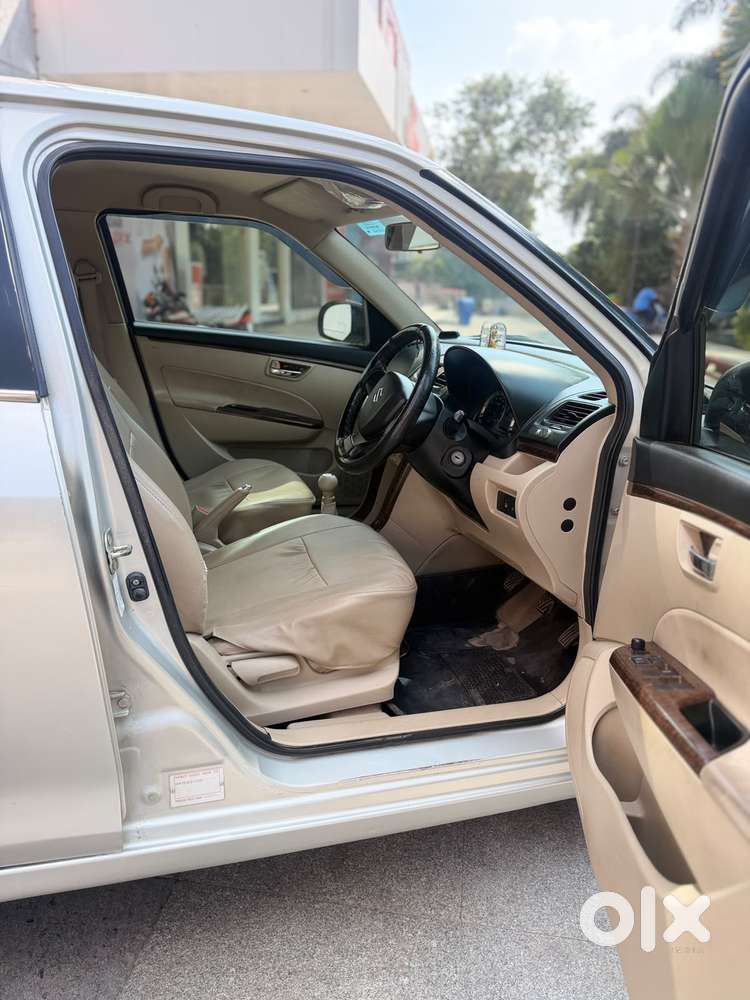 Maruti Suzuki Swift Dzire 1.2 Vxi Bsiv, 2015, Petrol