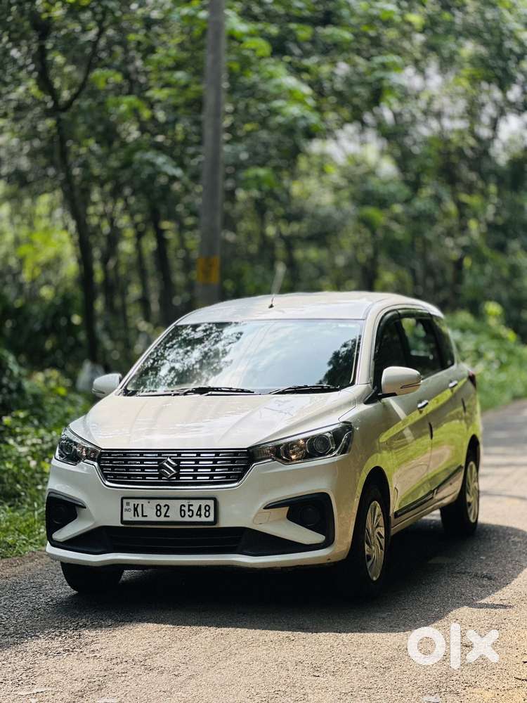 Maruti Suzuki Ertiga Vxi Shvs, 2022, Petrol