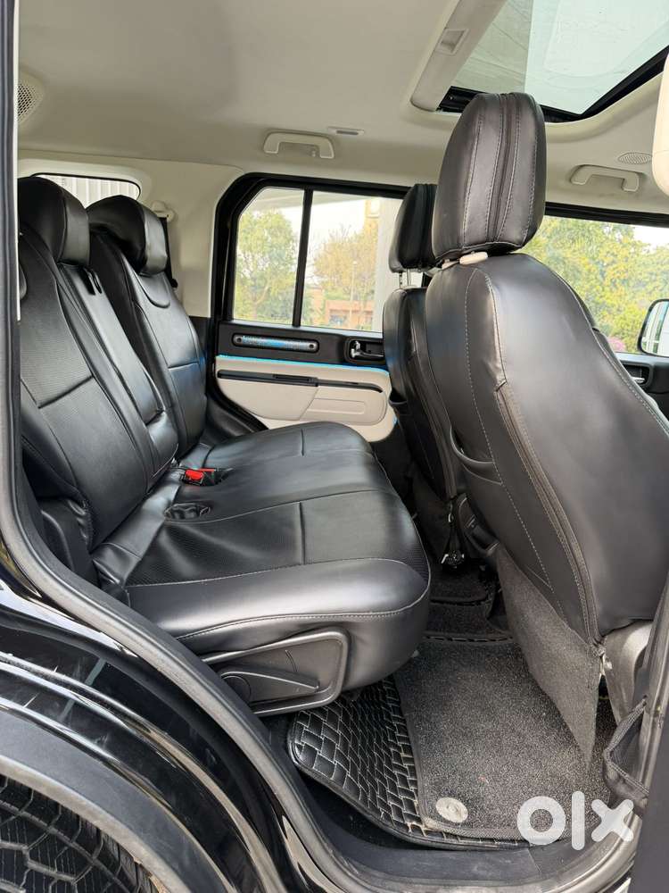 Mahindra Thar Roxx Mx5 Rwd Diesel At, 2024, Diesel