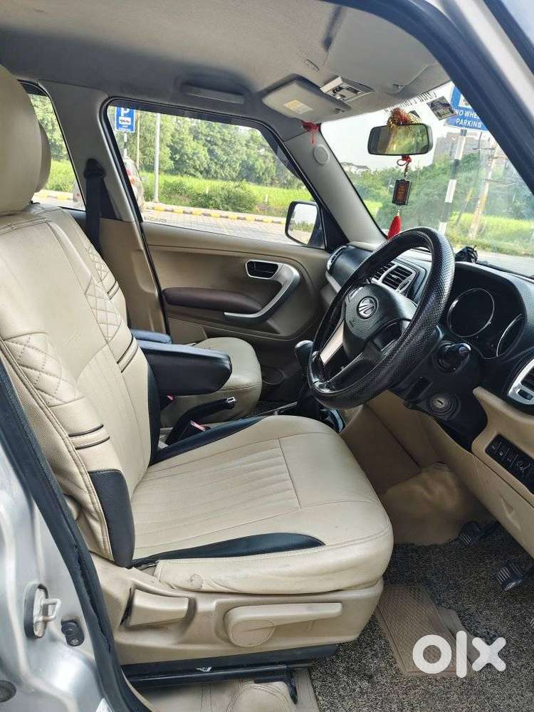 Mahindra Tuv 300 Mhawk100 T8 Dual Tone, 2018, Diesel