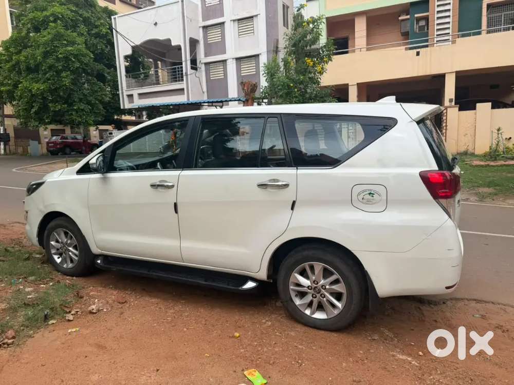 Toyota Innova Crysta 2.4 2018