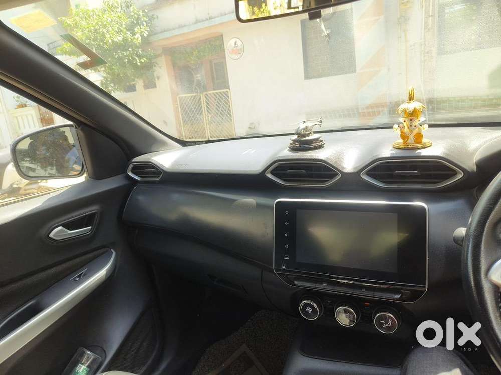 Black Colour Top Condition With Cruise Control, 360 Camera.