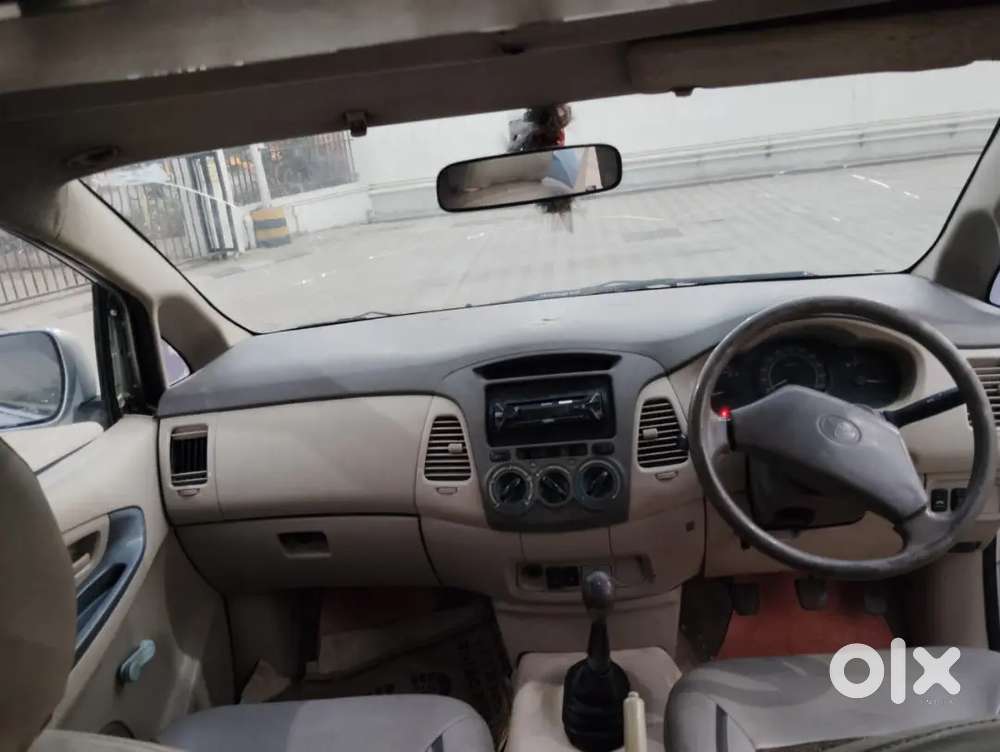 Toyota Innova 2012 Diesel 154000 Km Driven