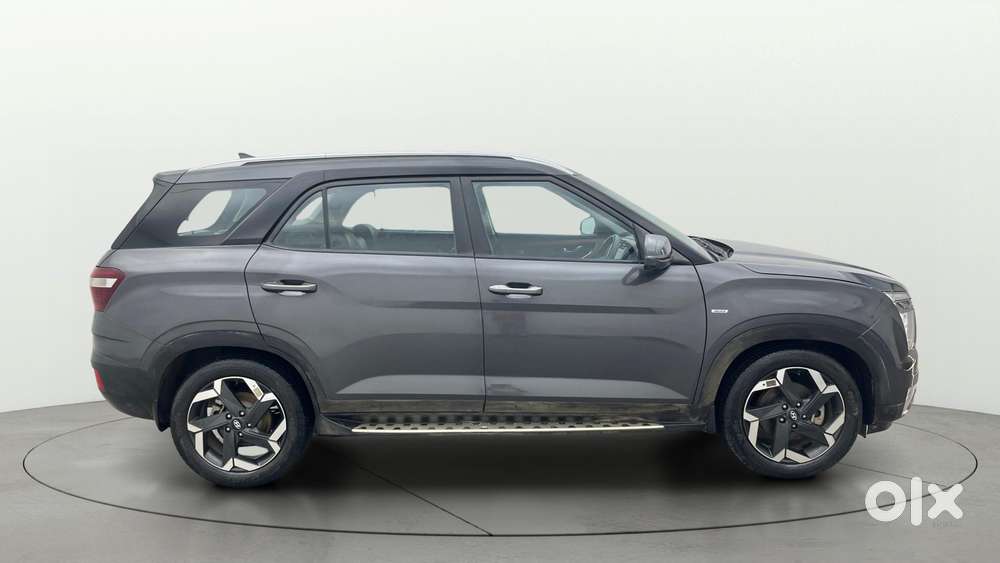 Hyundai Alcazar 2.0 Platinum (O) Petrol AT 7 STR, 2022, Petrol
