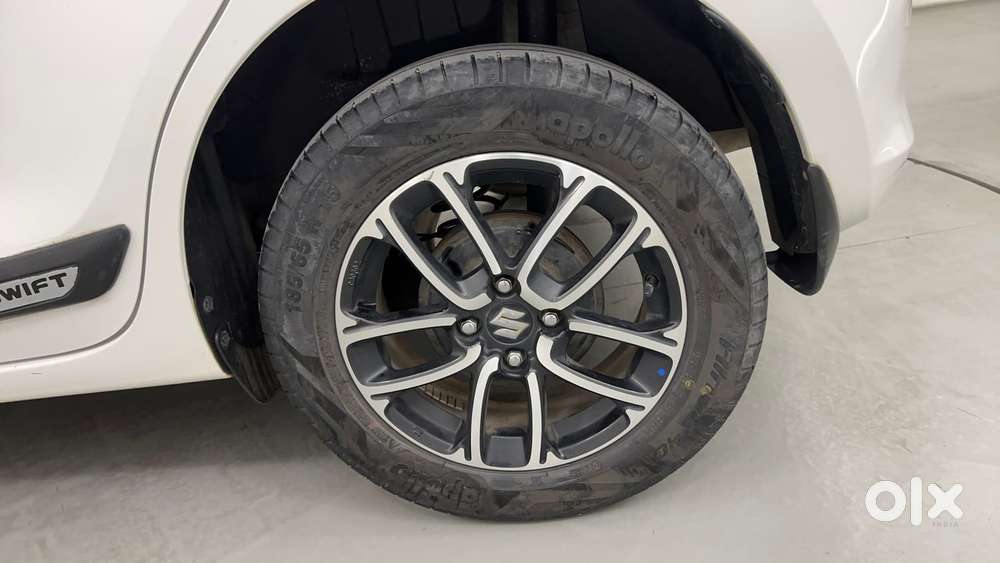 Maruti Suzuki Swift Zxi Plus Dual Tone, 2022, Petrol