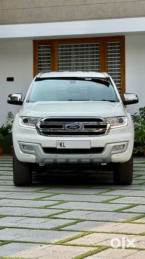 Ford Endeavour 2.2 Titanium At 4x2, 2017, Diesel