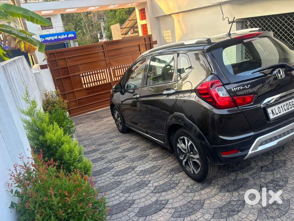 Honda Wr-v 2017 Model Full Option With Sunroof