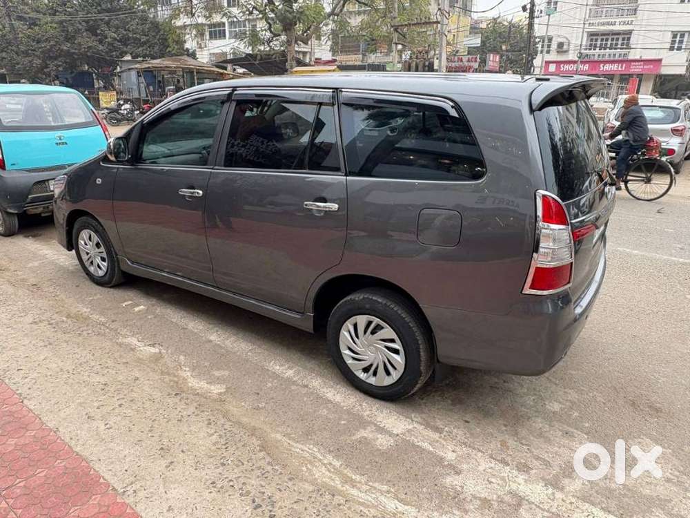 Toyota Innova 2.5 G (diesel) 7 Seater Bs Iv, 2016, Diesel