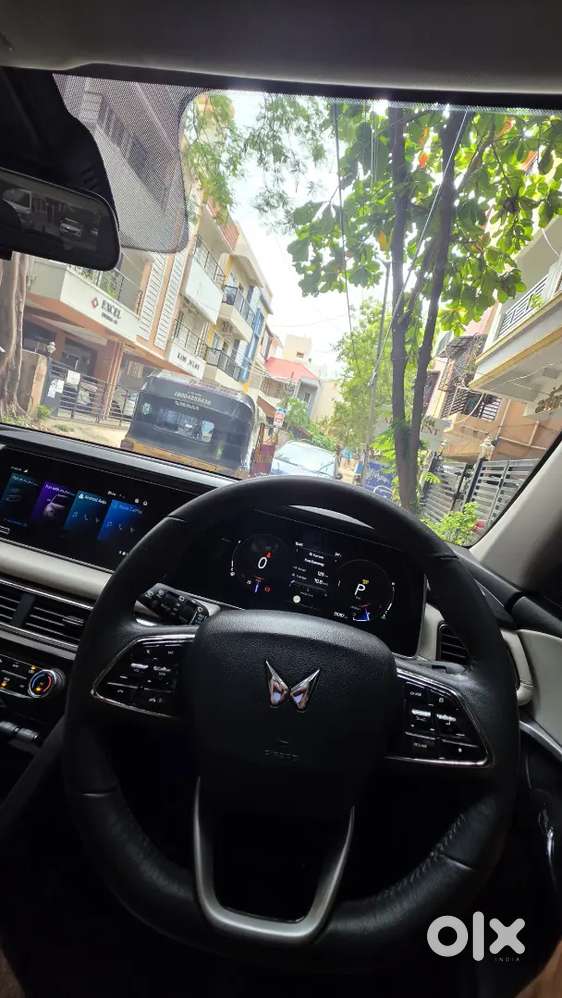Mahindra Xuv700 Ax7 Diesel At 2024