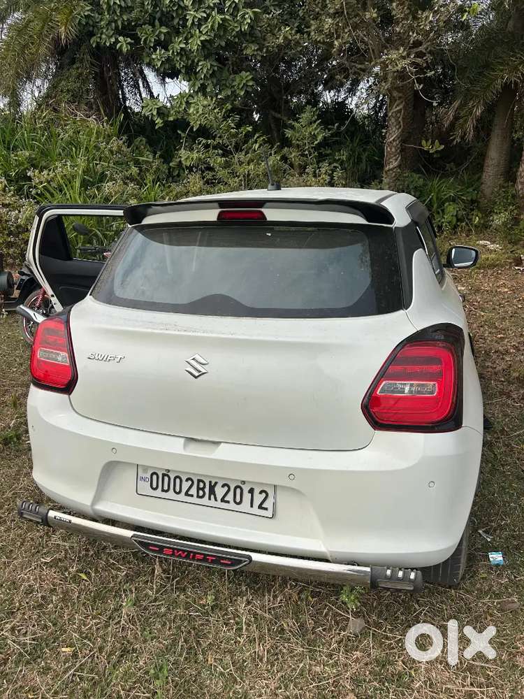 Maruti Suzuki Swift Dec-2020 Petrol Well Maintained.