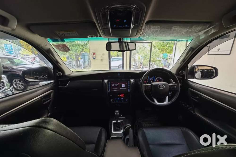 Toyota Fortuner 4x2 At 2.7 Petrol, 2025, Petrol