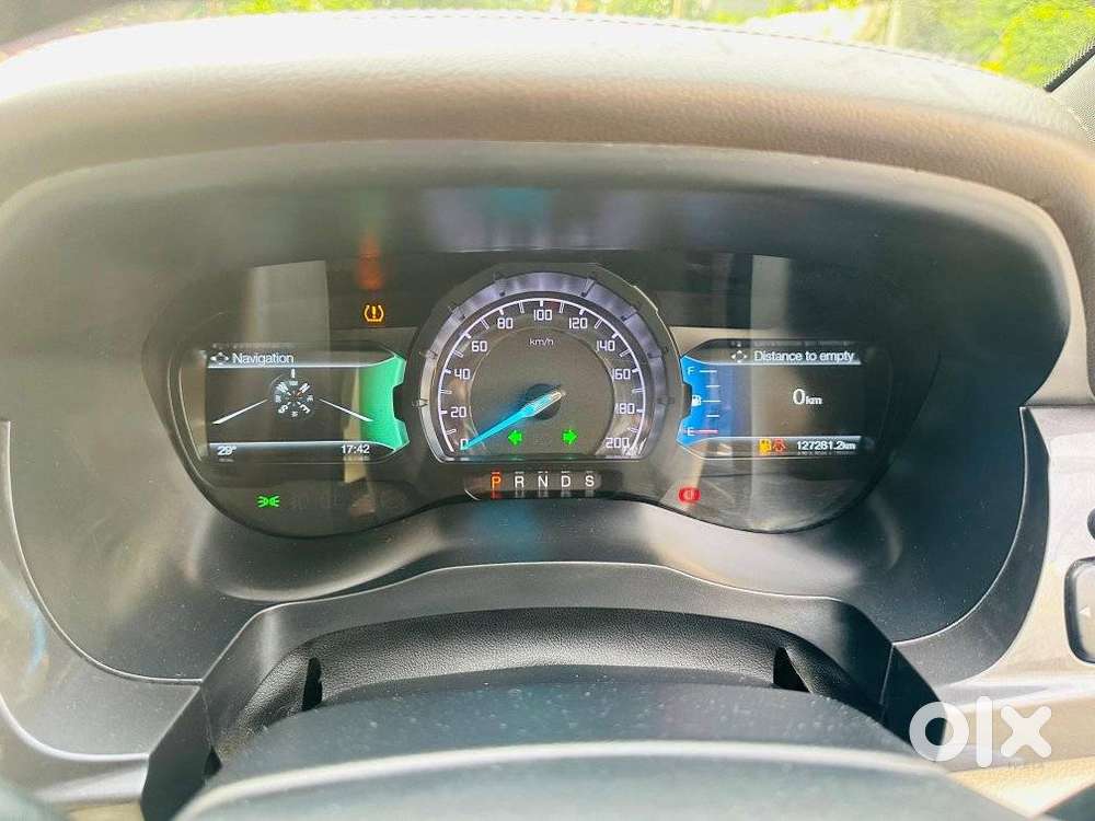 Ford Endeavour 2.2 Titanium At 4x2, 2018, Electric