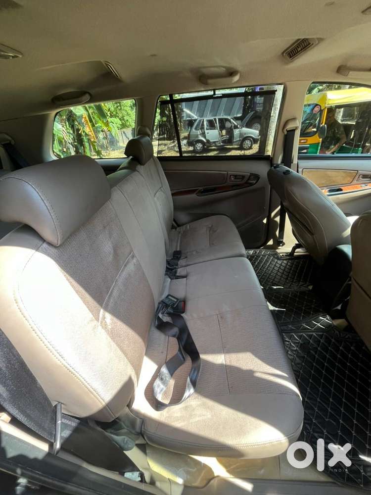 Toyota Innova 2.5 Gx 8 Str Bs-iii, 2015, Diesel