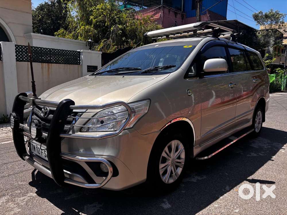 Toyota Innova 2.5 Gx (diesel) 7 Seater Bs Iv, 2015, Diesel