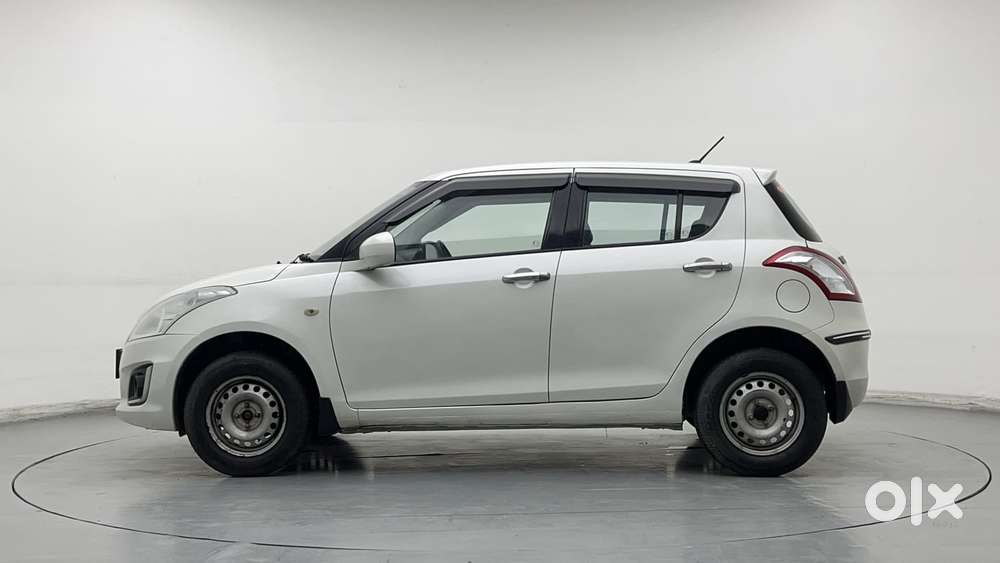 Maruti Suzuki Swift Lxi Optional-o, 2016, Cng & Hybrids