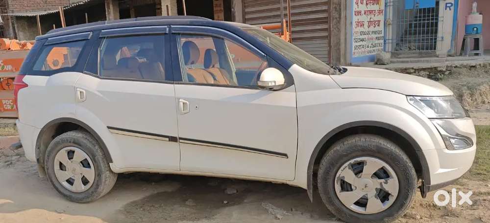 Mahindra Xuv500 2017 Diesel 48768 Km Driven