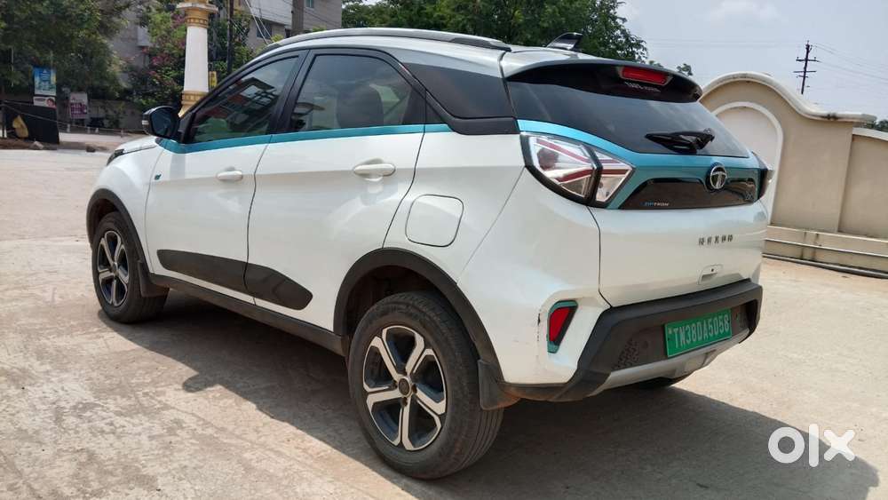 Tata Nexon Ev Xz Plus, 2022, Cng & Hybrids