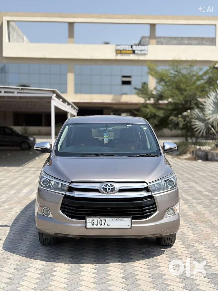 Toyota Innova Crysta 2.8z Automatic, 2016, Diesel