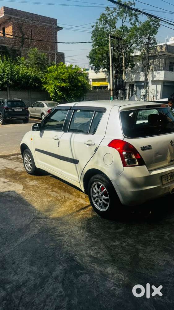 Maruti Suzuki Swift Diesel 2011( Passing 2031 Tak Ha)