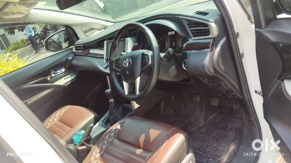 Toyota Innova Crysta 2.4 V, 2024, Diesel