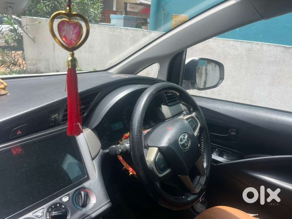 Toyota Innova Crysta 2021