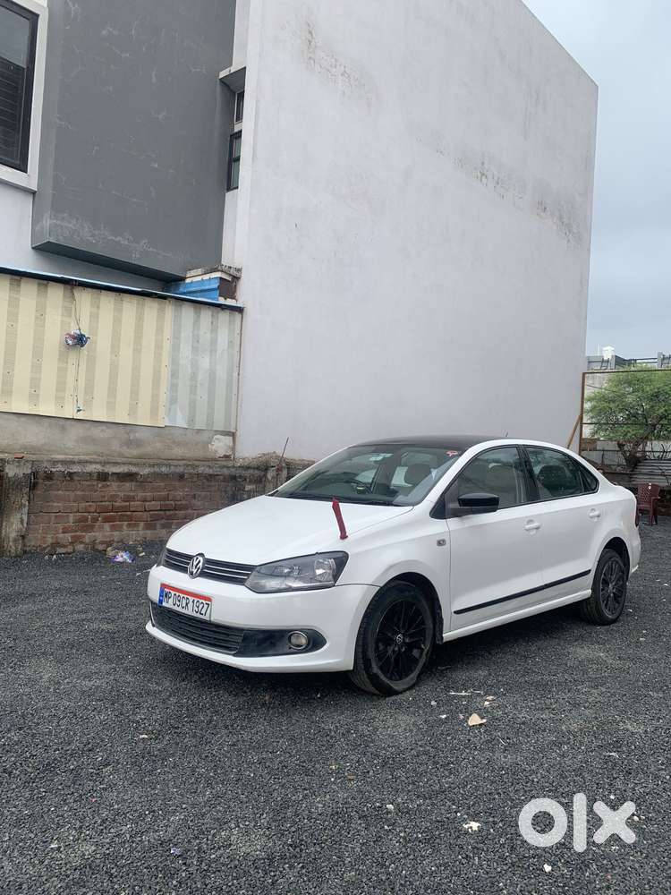 Volkswagen Vento Petrol Highline At, 2015, Petrol