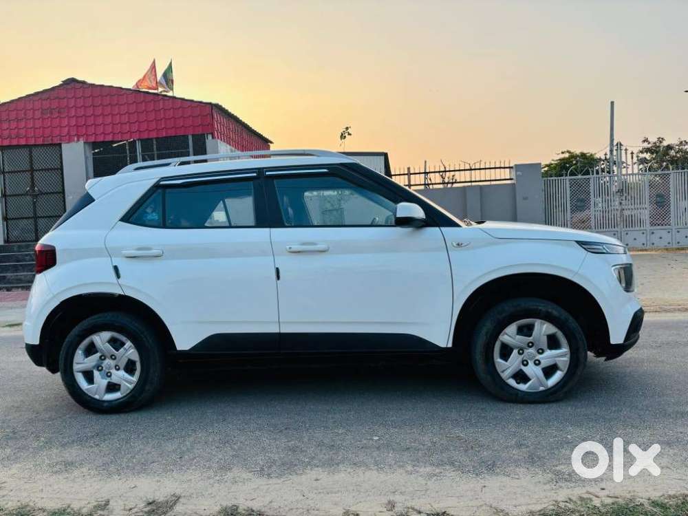 Hyundai Venue S, 2021, Petrol