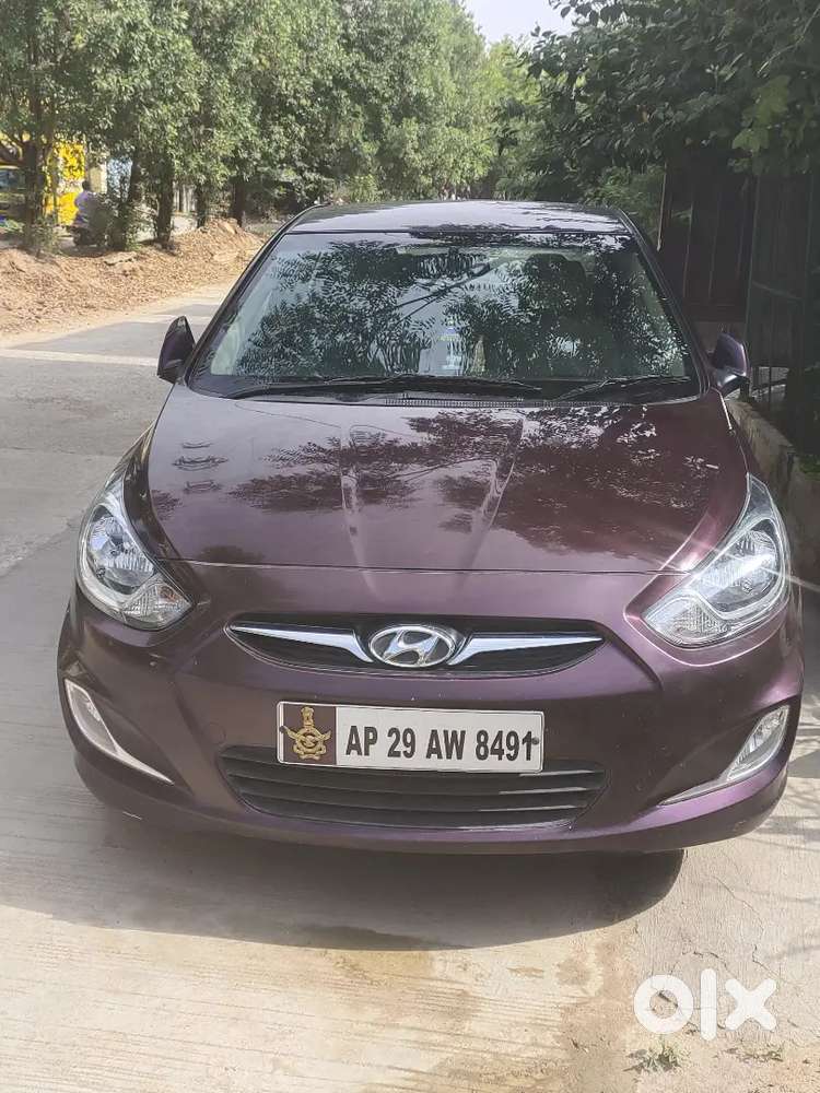 Hyundai Verna 2012 December -diesel 100000 Km Driven