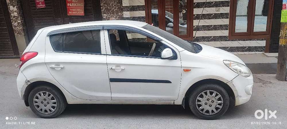 I20 Magna Cng On Paper