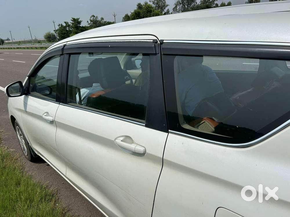 Maruti Suzuki Ertiga Vxi (o) Cng, 2022, Petrol