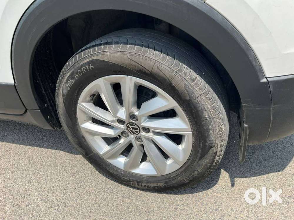 Volkswagen Taigun 1.0 Tsi Highline At, 2025, Petrol