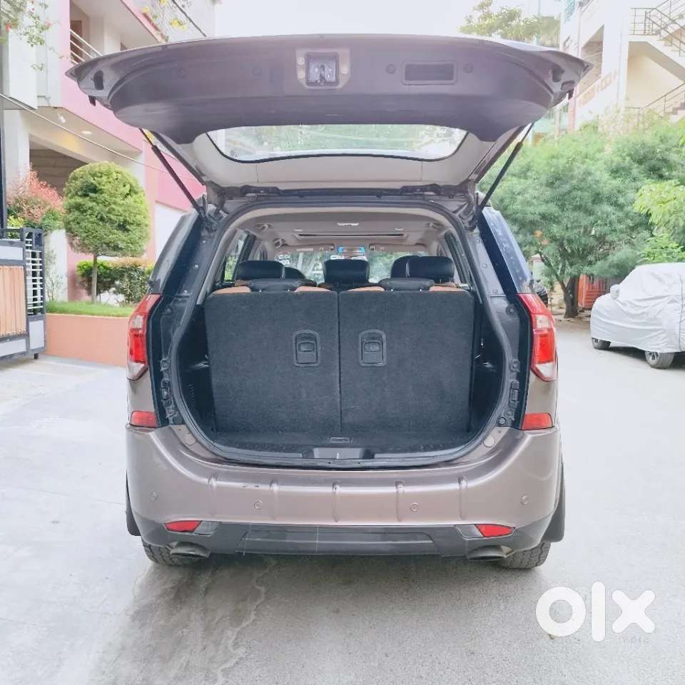 Mahindra Xuv500 W9 1.99, 2019, Diesel