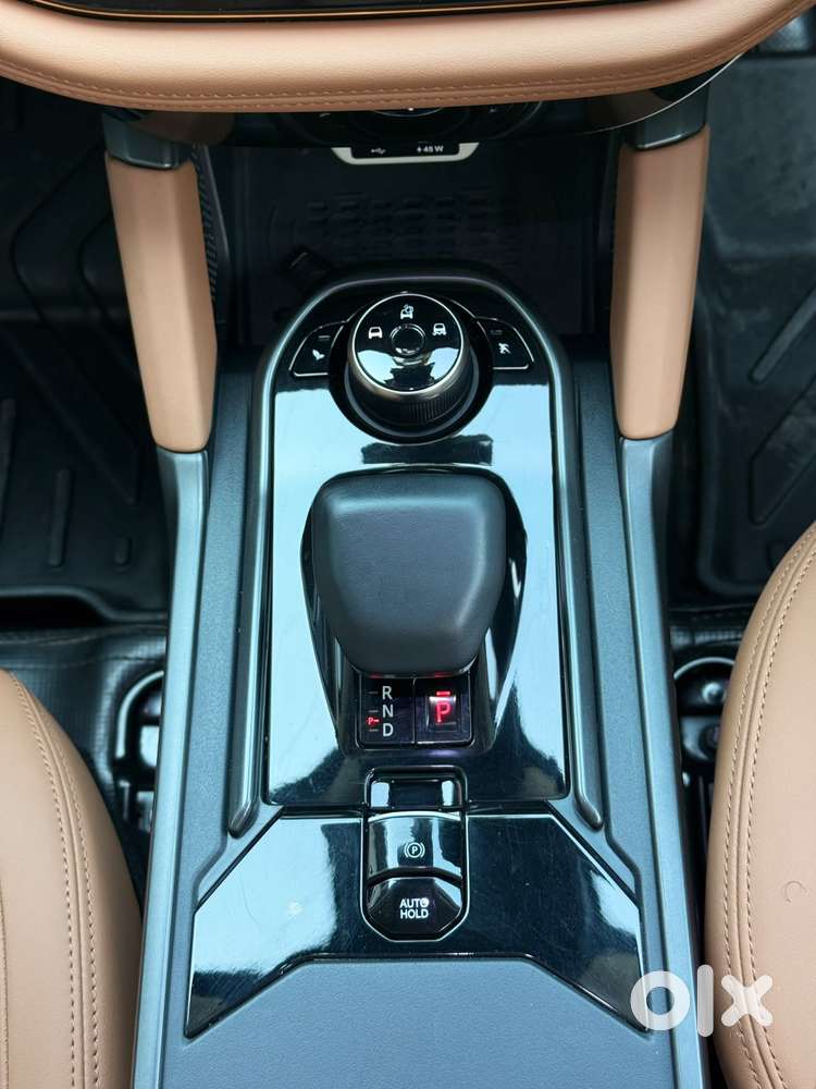 Tata Safari Adventure Plus, 2025, Diesel