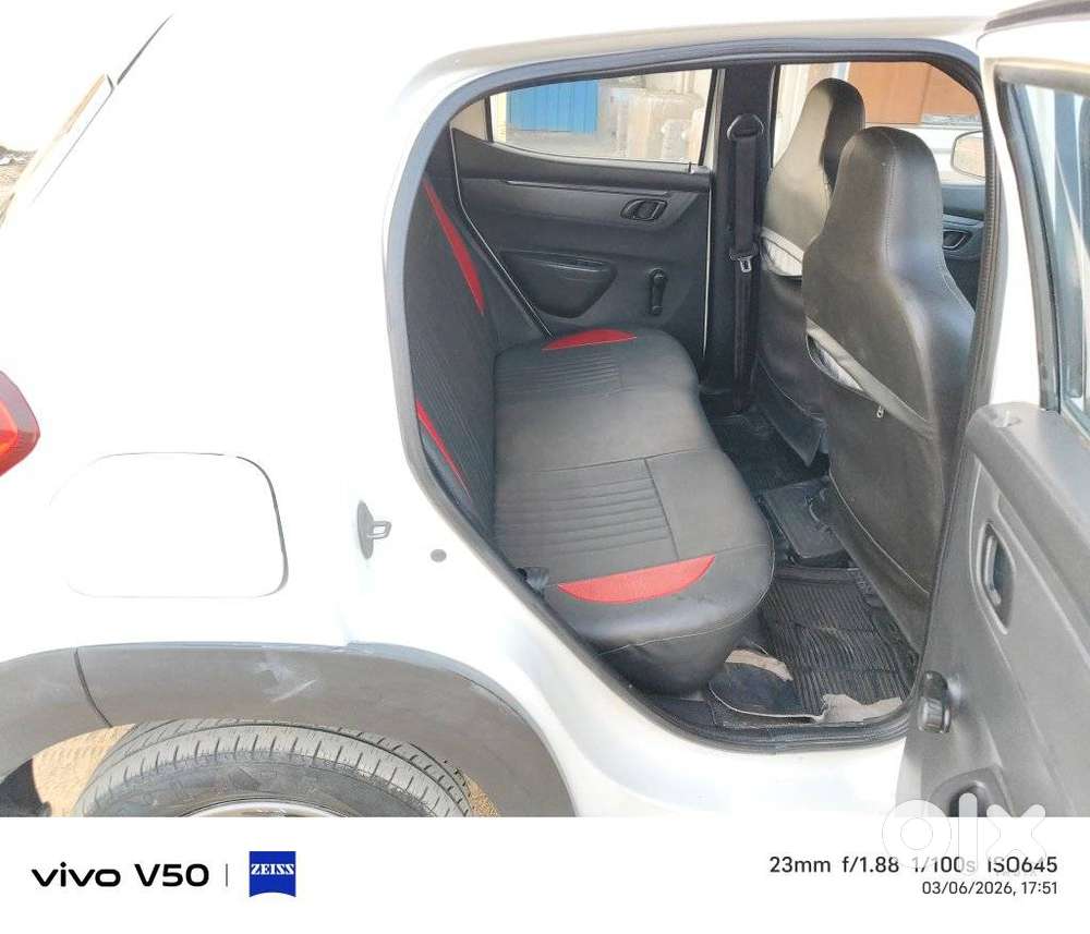 Renault Kwid 1.0 Rxt 02 Anniversary Edition, 2017, Petrol