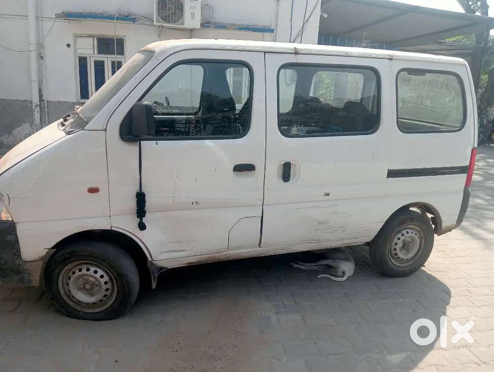 Maruti Suzuki Eeco Ac 2025