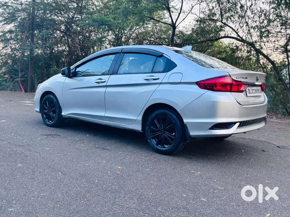 Honda City 1.5 V 5th Gen I-vtec Mt, 2018, Petrol