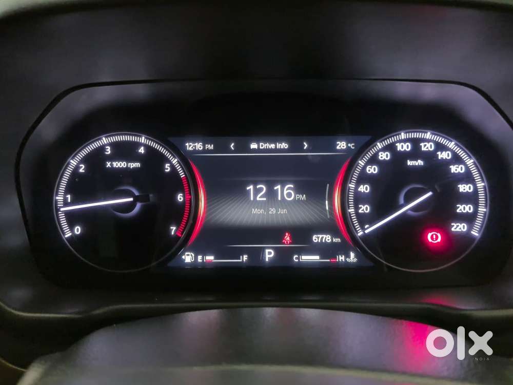 Mahindra Scorpio N Z8 L Petrol At 7 Str, 2023, Petrol