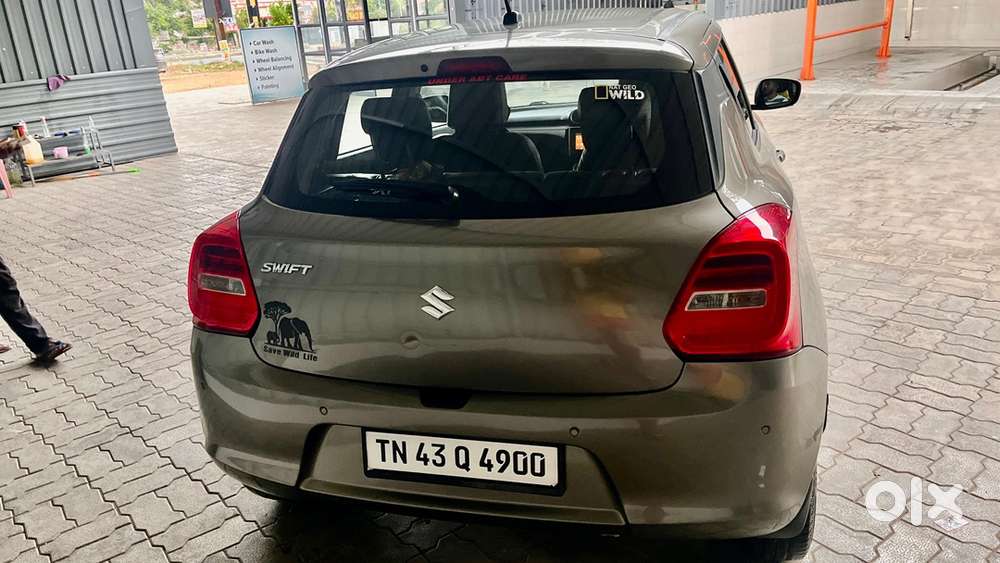 Maruti Suzuki Swift Petrol 2024