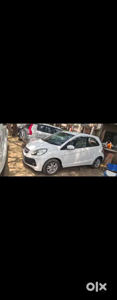 Honda Brio 2013 Mt Petrol 81500 Km