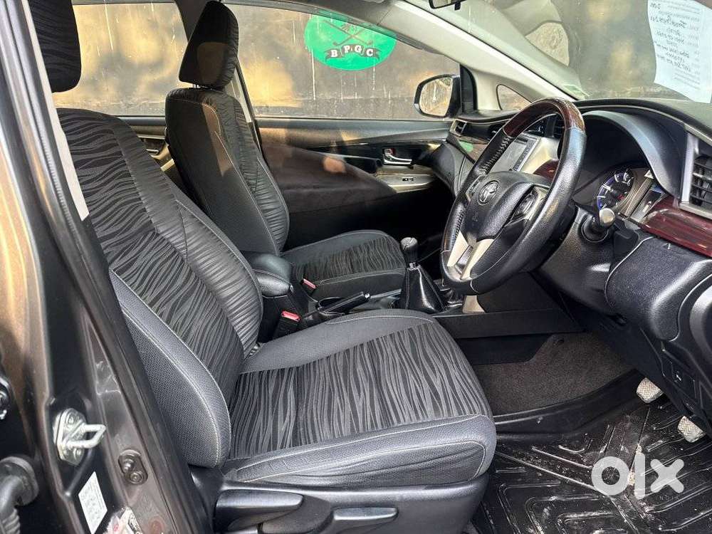 Toyota Innova Crysta 2.4 V 8 Str, 2017, Diesel
